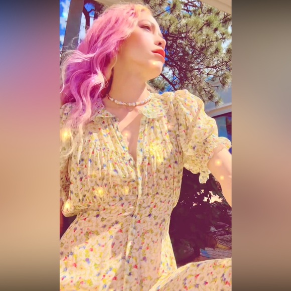 💋SOLD💋🪁🌼🎈DÔEN ‘Mira’ Silk Georgette Yellow Victoria Floral Mini Dress✨ - Picture 5 of 17